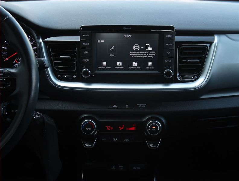 Kia Stonic (2018) 1.4 CVVT, Serv.kniha, Tempomat - fotka 12 z 20