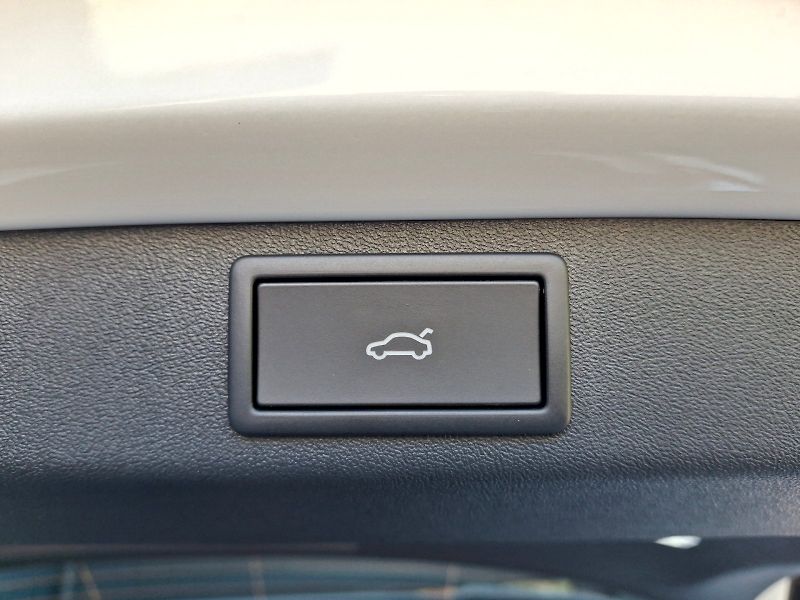 Škoda Elroq (2025) Premium Lodge 50 125kW - fotka 32 z 35