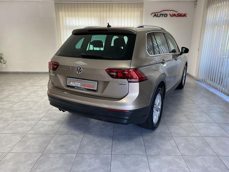 Volkswagen Tiguan 2.0 TSi 4x4 DSG REZERVACE  - fotka 13 z 37
