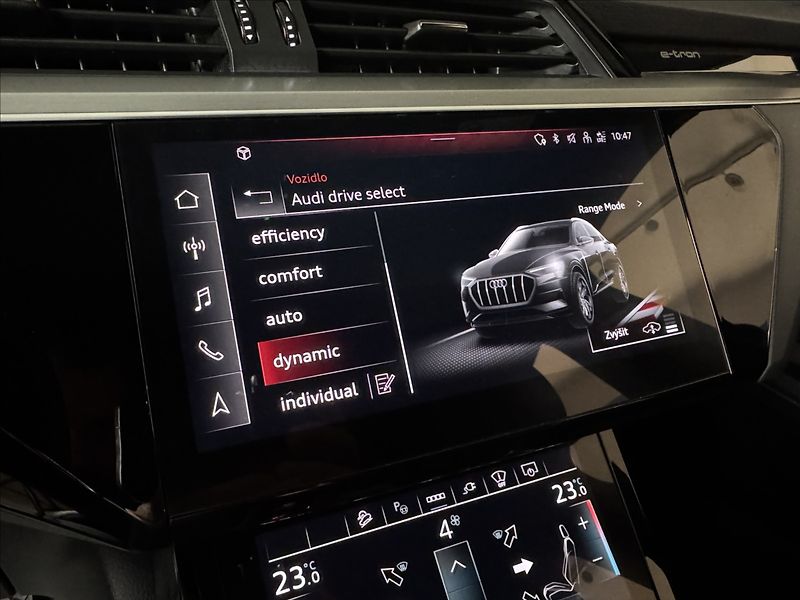 Audi e-tron 300kW Sportback S-Line Matrix - fotka 35 z 50