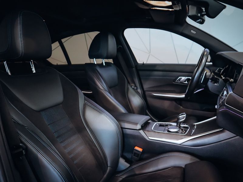 BMW Řada 3 3M340i xDrive 275 kW - fotka 18 z 27