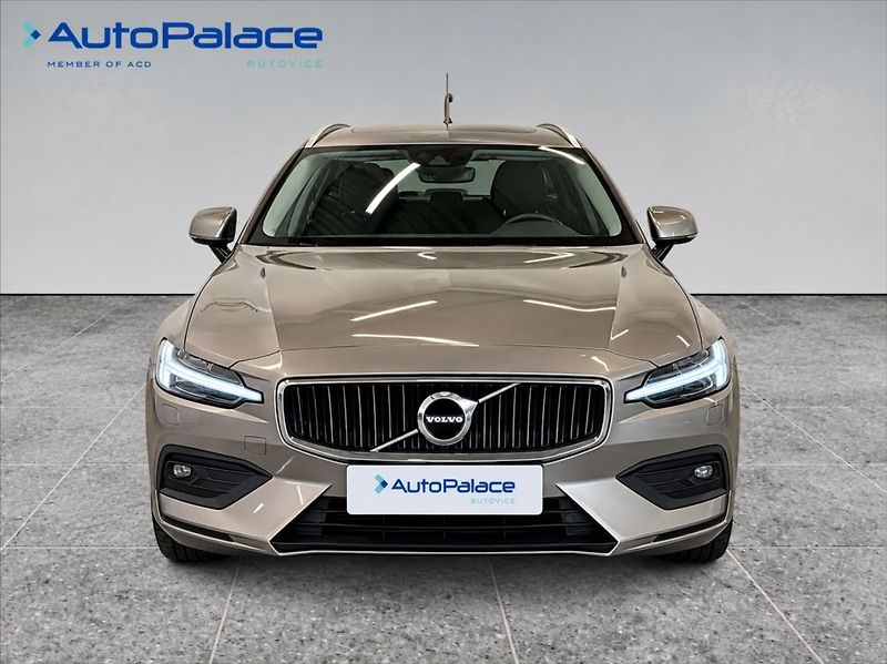 Volvo V60 2,0 145 KW , CORE - fotka 2 z 14