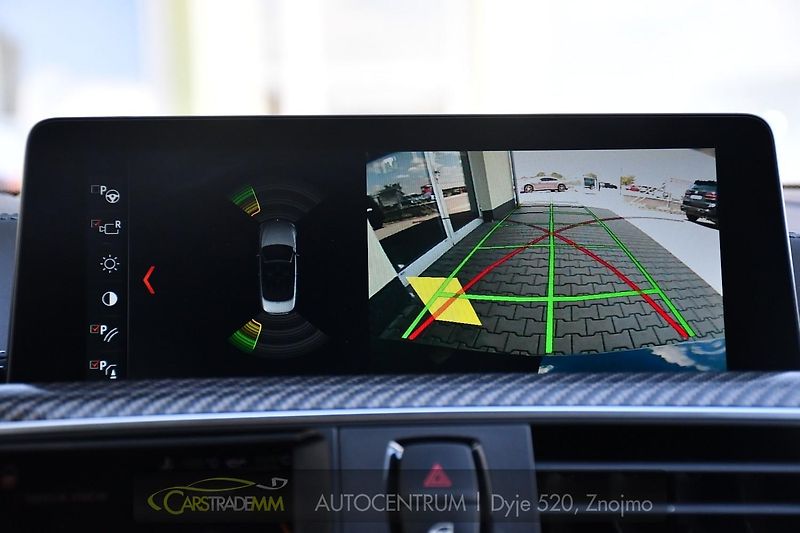 BMW M4 3.0 317kW HUD LED DPH - fotka 47 z 57