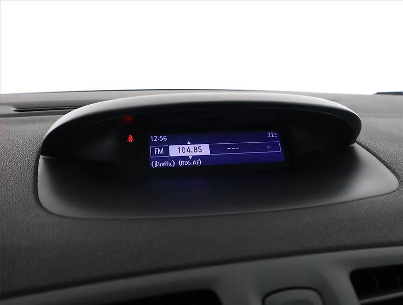 Renault Mégane (2011) 1.6 16V, Tempomat - fotka 11 z 14