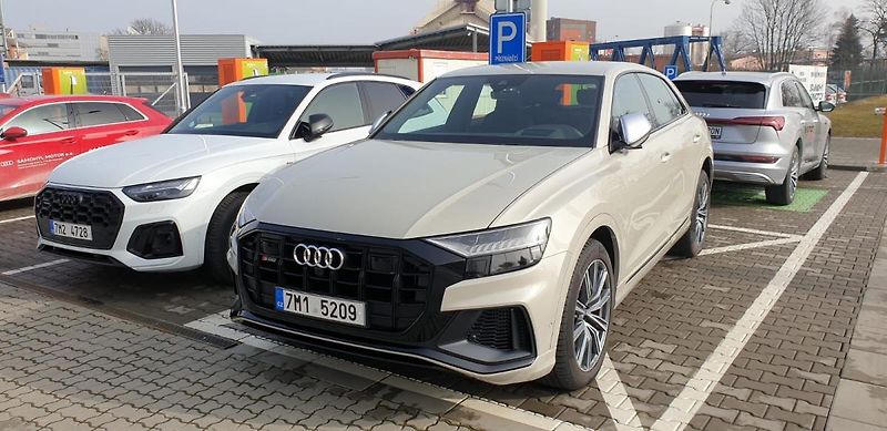 Audi Q8 3.0 TDI, ČR, 1.MAJ. - fotografie inzerátu