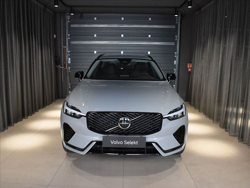 Volvo XC60 2,0 B5 AWD PLUS BLIS,Bezklíč - fotka 6 z 23