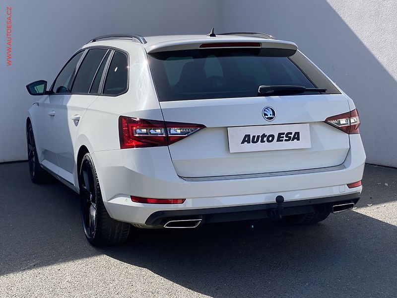Škoda Superb (2017) 2.0 TSi 4x4, SportLine, DSG - fotka 6 z 17