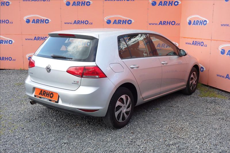 Volkswagen Golf 1,4 TSi,ČR,1 MAJ.,COMFORTLINE. - fotka 7 z 32