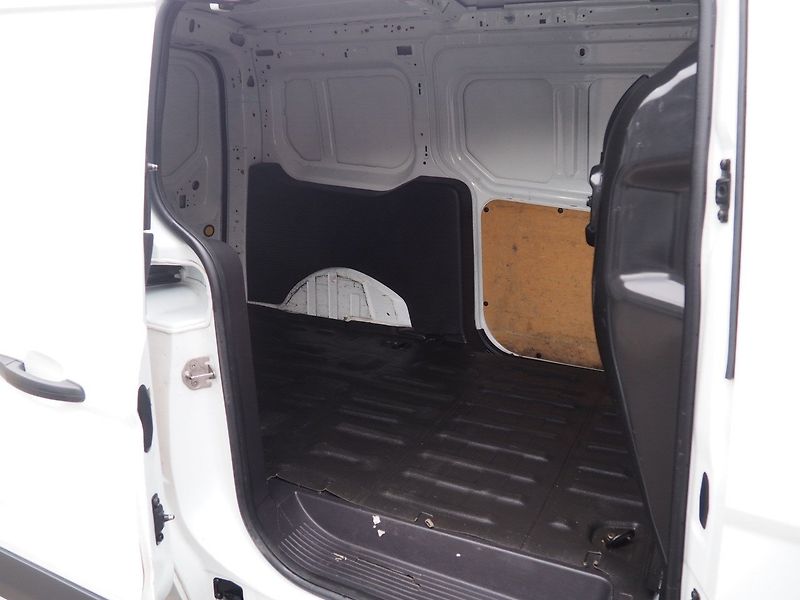 Ford Transit Connect (2018) 1.5TDCi  L2H1 - fotka 15 z 26
