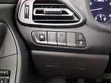 Hyundai i30 (2023) Smart 1.5 T-GDI MHEV, ČR,1.maj - náhled 19