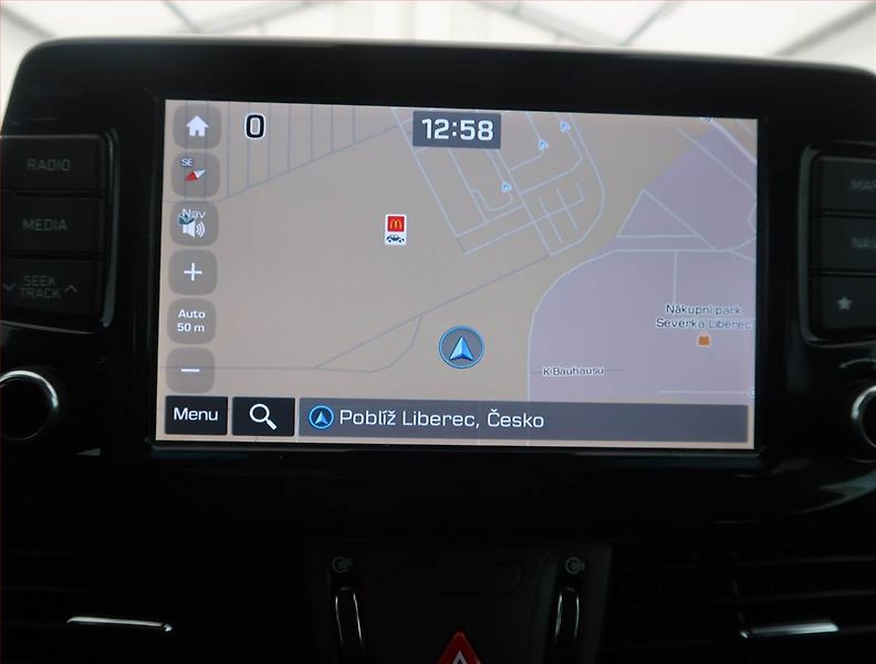 Hyundai i30 (2018) Style 1.4 T-GDI, Automat - fotka 13 z 17