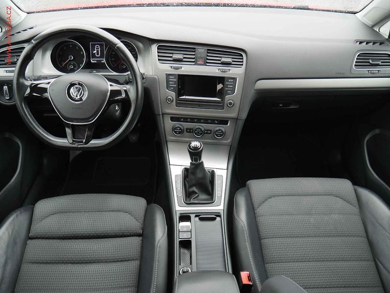 Volkswagen Golf (2014) 1.2 TSi, ČR, Comfort - fotka 8 z 19