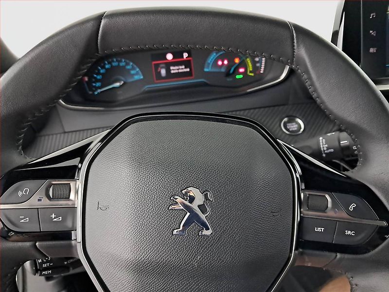Peugeot 2008 (2023) Active 50 kWh, SoH 100% - fotka 17 z 20