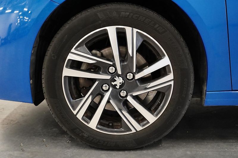 Peugeot 208 - fotka 10 z 29