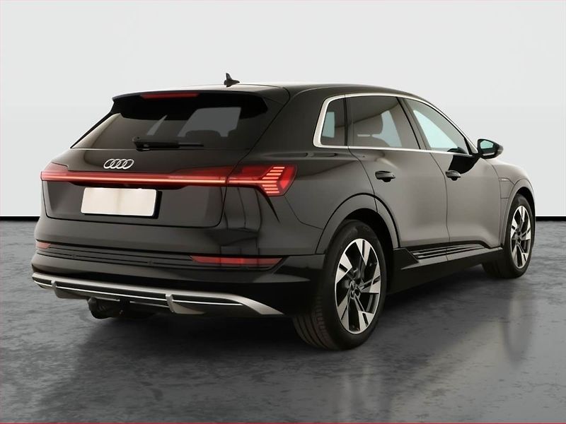 Audi e-tron (2021) S-Line 50 quattro - fotka 5 z 30