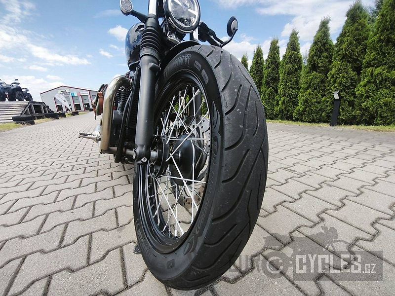 Triumph Bonneville Bobber (2019) - fotka 10 z 15