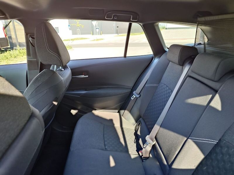 Toyota Corolla Comfort Business - fotka 8 z 8