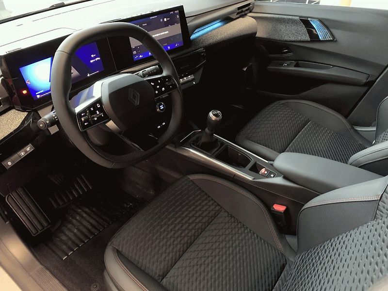 Renault Clio (2026) Techno TCe 115 - fotka 12 z 17