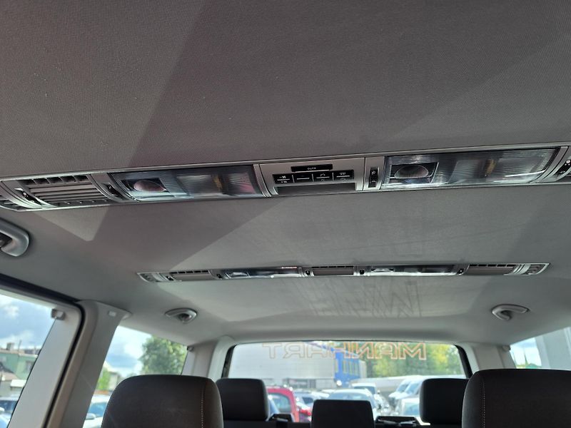 Volkswagen Multivan 2.0 TDI 7 Míst Special - fotka 16 z 22