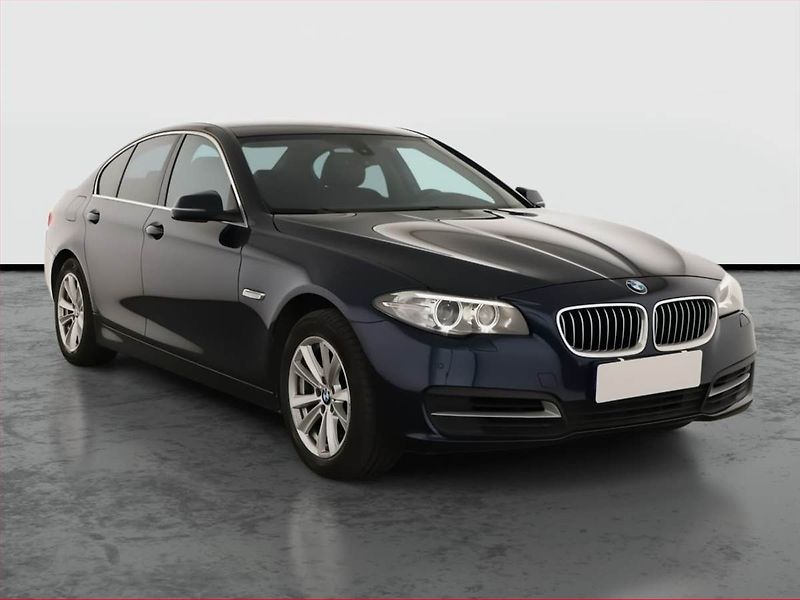 BMW Řada 5 (2015) 520d xDrive, 4X4, Automat - fotografie inzerátu