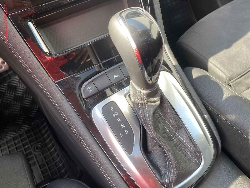 Opel Astra (2020) 1.5 CDTi, servis.kniha, AT - fotka 16 z 19