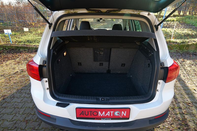 Volkswagen Tiguan TDI 4MOTION Bi-Xenon Alcantara - fotka 30 z 31