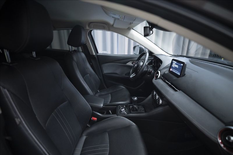 Mazda CX-3 2,0 SKYACTIV AWD KAMERA VÝHŘEV - fotka 8 z 41