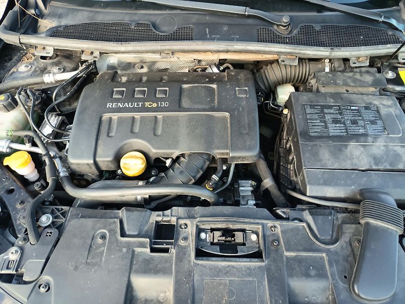Renault Mégane (2011) Kabroušek 1.4 96kw - fotka 42 z 53