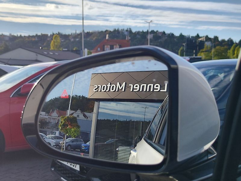 Hyundai Santa Fe 2.2 CRDI/148kW Luxury DCT 4x4 - fotka 19 z 40