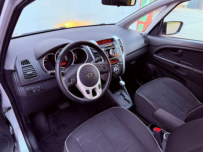Kia Venga 1.6 Aut. Spirit, 1.Maj, Servis - fotka 13 z 24