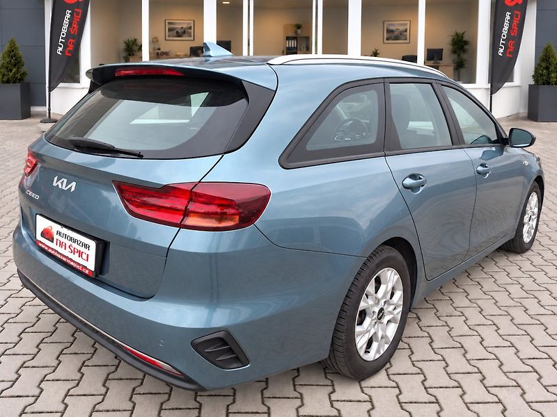 Kia Ceed (2023) SW 1.5T-GDI 118kW -1.MAJITEL - fotka 8 z 38
