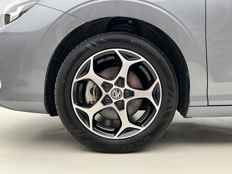 MG MG3 EXCLUSIVE HYBRID+ AUT CZ 1.maj - fotka 14 z 42