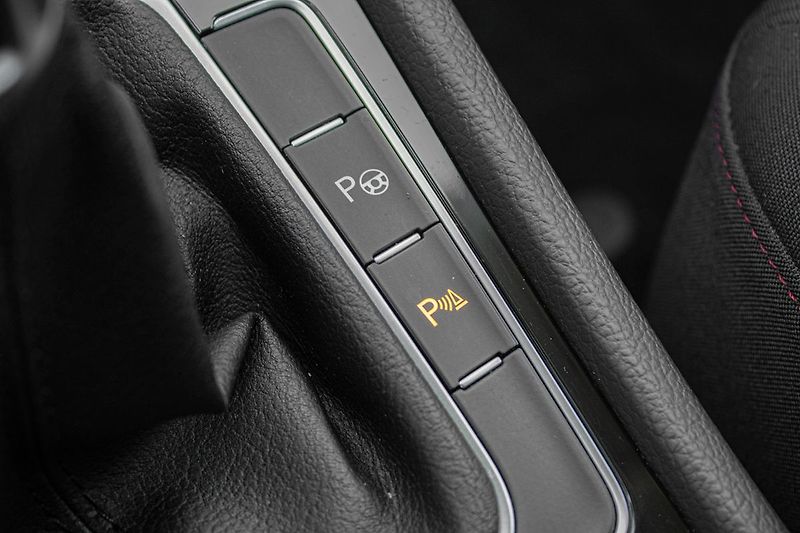 Volkswagen Golf - fotka 19 z 25