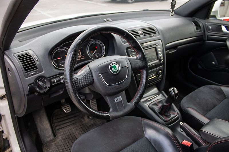 Škoda Octavia - fotka 11 z 34