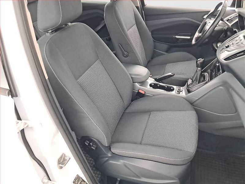 Ford C-MAX (2011) 1.6 16V, Vyhř. sedaček - fotka 9 z 15