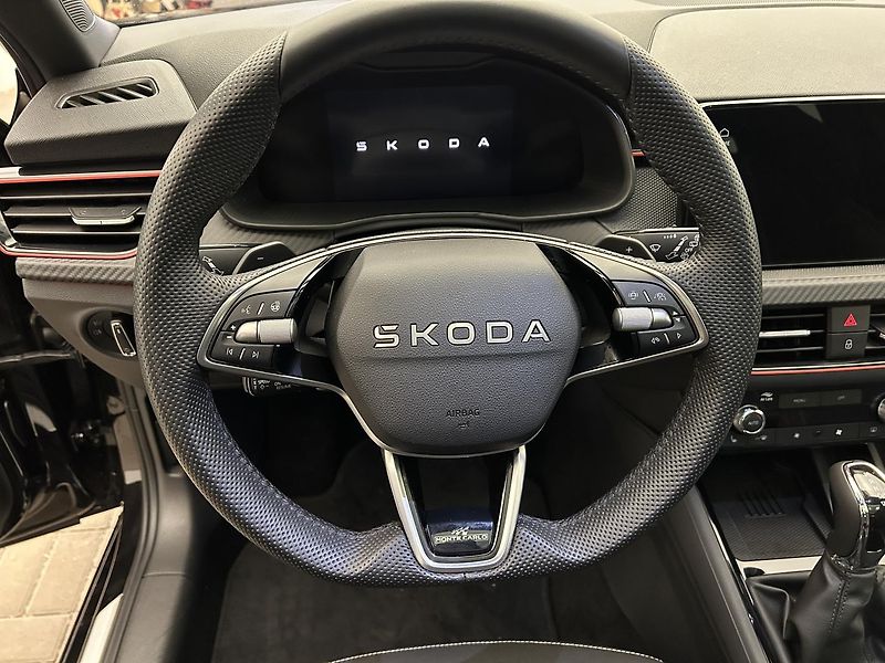 Škoda Kamiq 1.0 TSI Monte Carlo - fotka 8 z 24