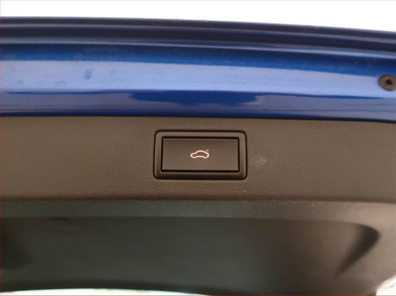 Škoda Kamiq (2019) 1.0 TSI, Automat, Navi - fotka 18 z 18