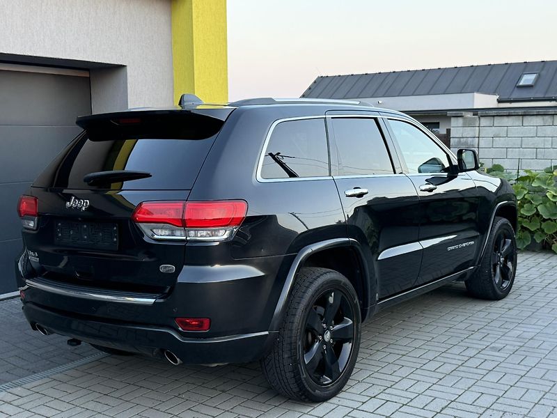 Jeep Grand Cherokee (2017) 3.0CRDi 184kW! OVERLAND!  - fotka 2 z 14