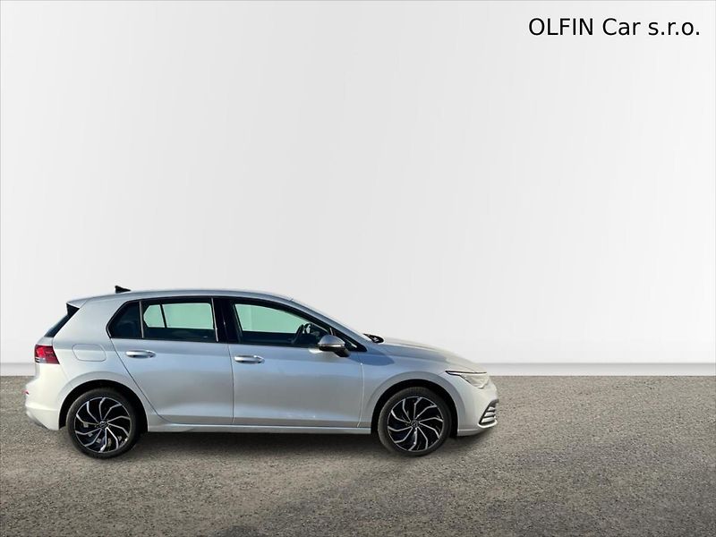 Volkswagen Golf 1,0 TSi 81kW LIFE  REZERVACE 8 - fotka 3 z 25
