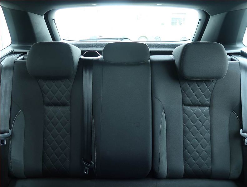 Škoda Kamiq (2020) Style Plus 1.6 TDI, Tempomat - fotka 10 z 20