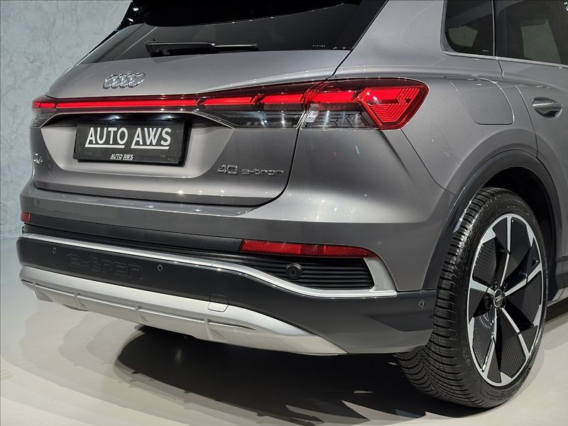 Audi Q4 e-tron 40 S-Line LED Matrix Assist - fotka 12 z 50