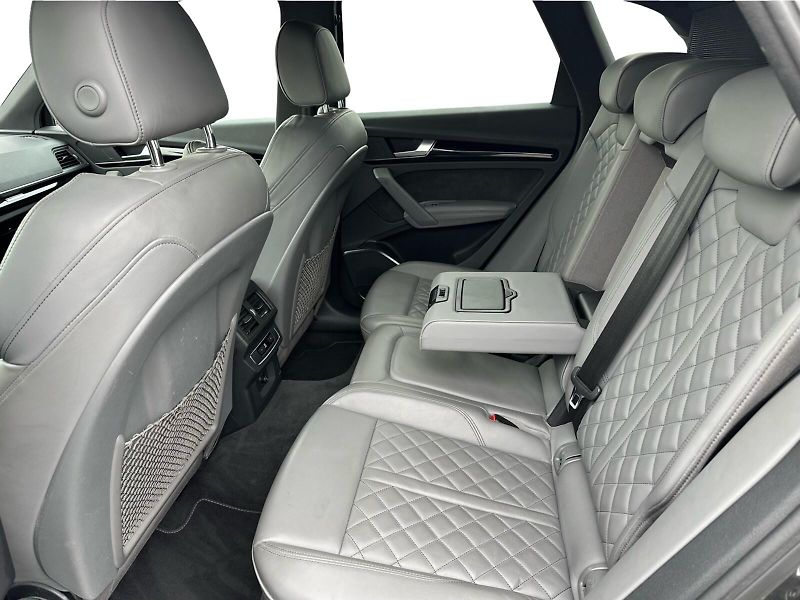 Audi Q5 4x4 PHEV 270kW SoH:87,8% - fotka 12 z 24