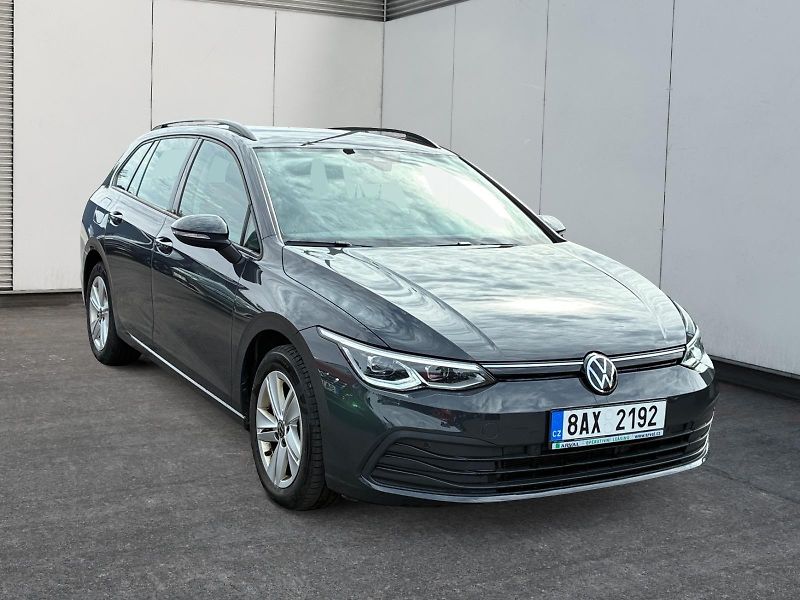 Volkswagen Golf (2021) LIFE 2.0TDI 85kW CZ DPH  - fotka 3 z 11