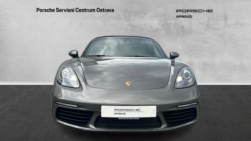 Porsche Boxster 718 - fotka 2 z 29