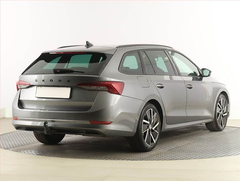 Škoda Octavia (2022) 1.5 TSI, Automat, Serv.kniha - fotka 5 z 29
