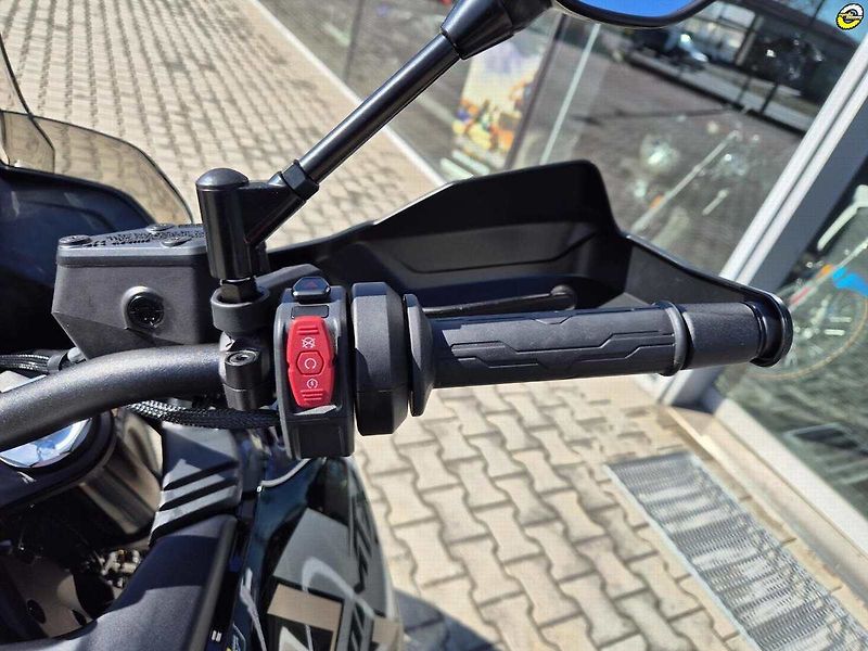 CFMOTO 800 MT (2026) X - fotka 15 z 20