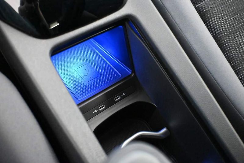 Volkswagen ID.4 (2021) Pure CITY LED ACC Elektro - fotka 25 z 33