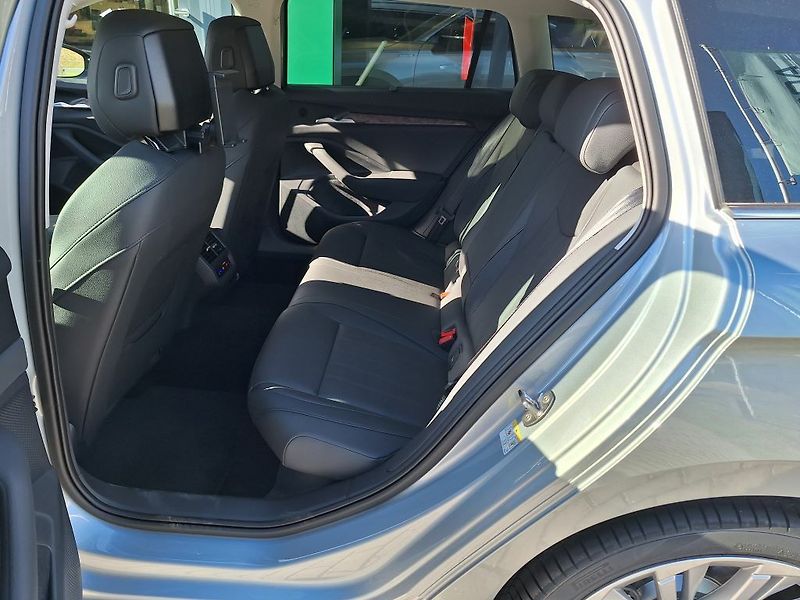 Škoda Superb L&K 2,0TDI 142kW - fotka 7 z 11