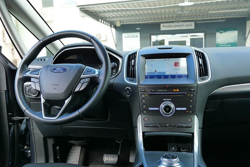 Ford S-MAX - fotka 6 z 6