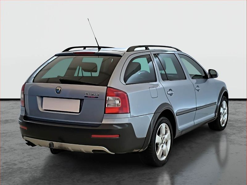 Škoda Octavia (2010) Scout 1.8 TSI, 4X4 - fotka 5 z 16